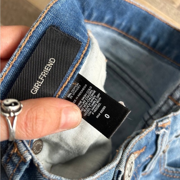 Express girlfriend distressed jeans - Picture 4 of 5